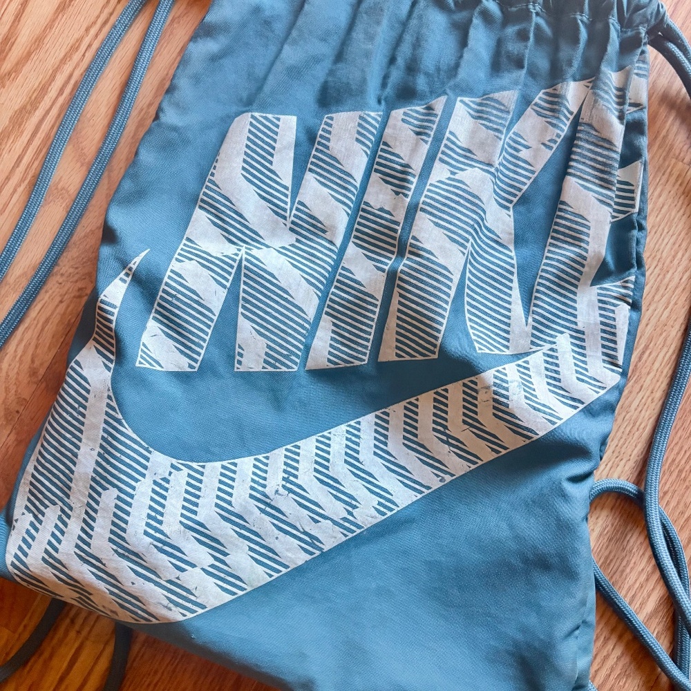 Nike Athletic Backpack Drawstring - Picture 4 of 5
